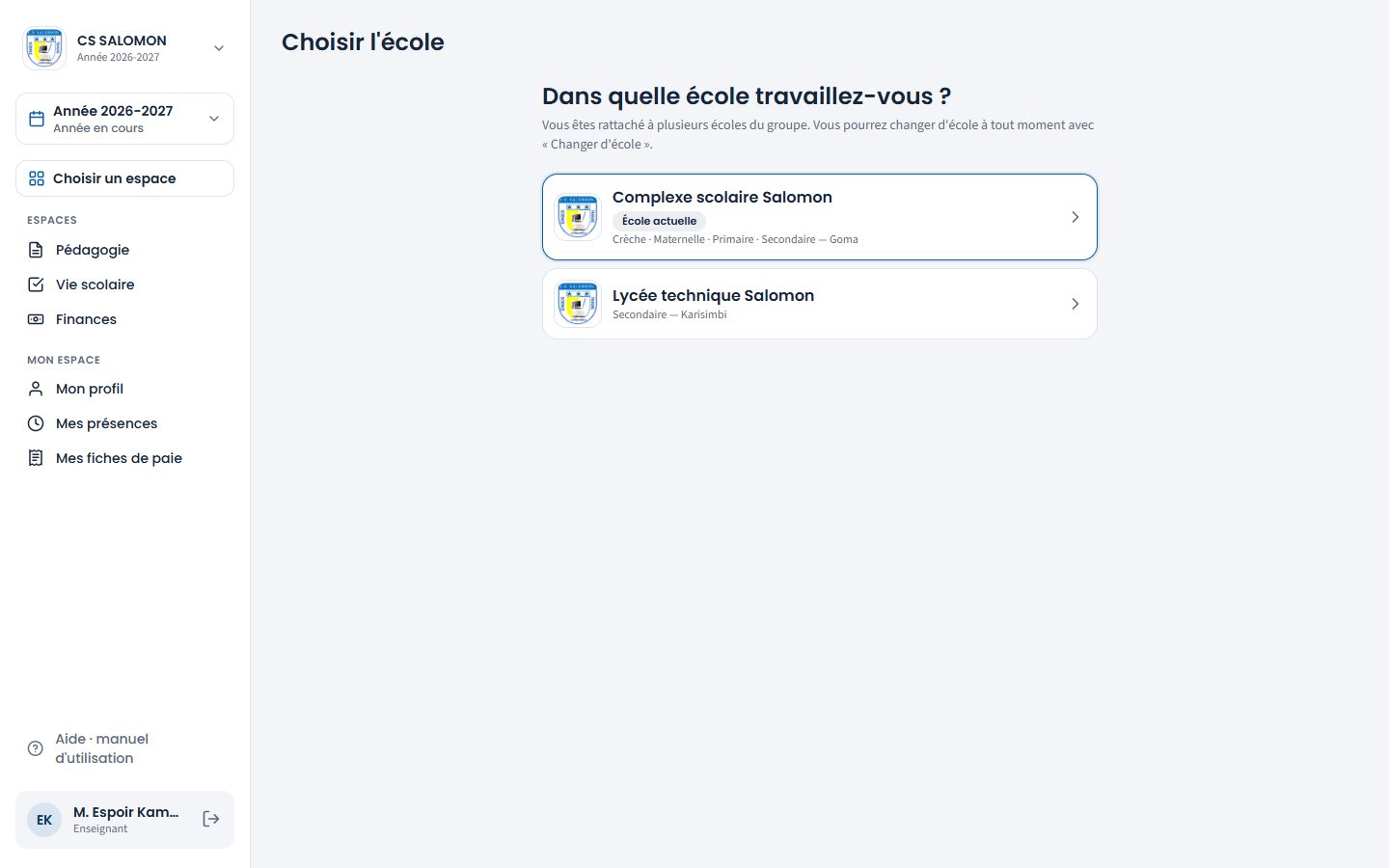 Écran Choisir l'école après la connexion (ordinateur)