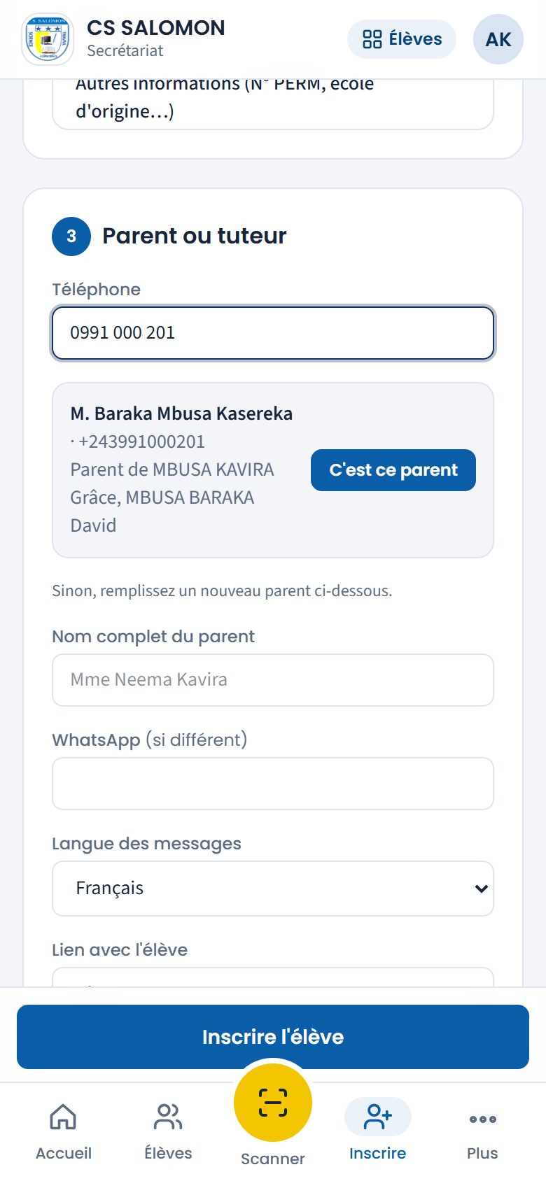 Parent déjà connu retrouvé par son téléphone (téléphone)